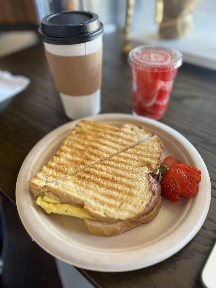 Paninis dish