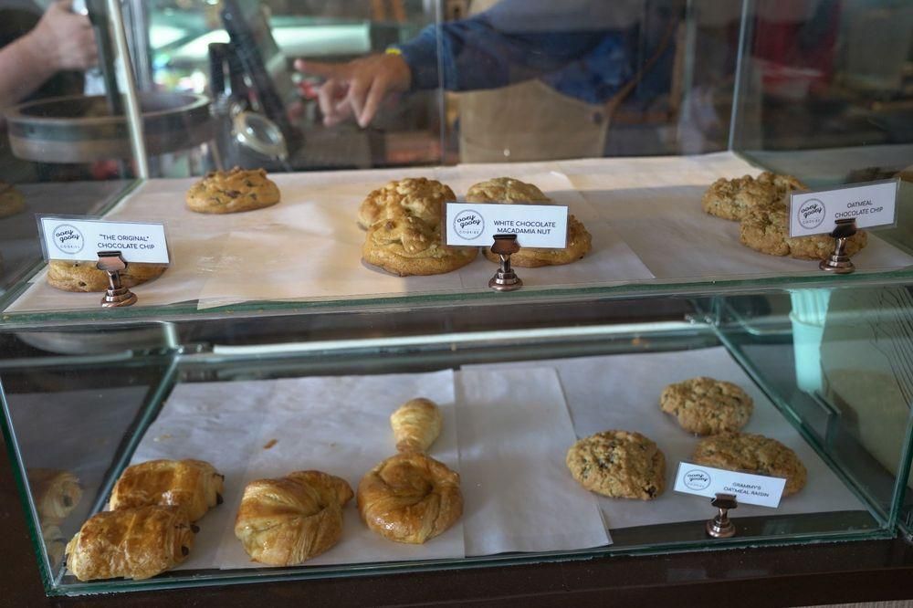Cookies dish