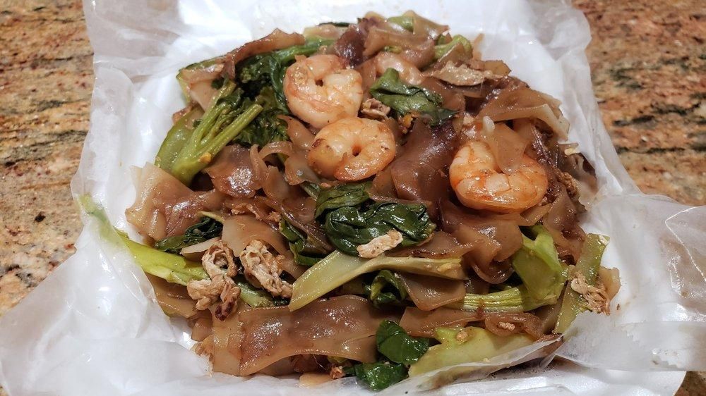 Pad See Yew dish