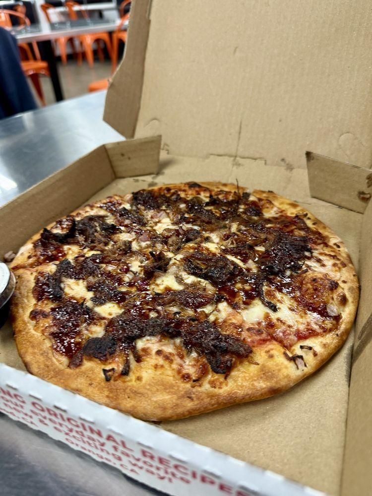 Bbq Chicken Pizzas dish