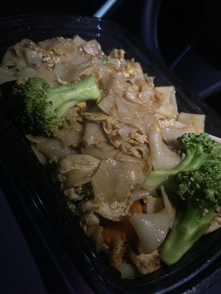 Pad See Ew dish