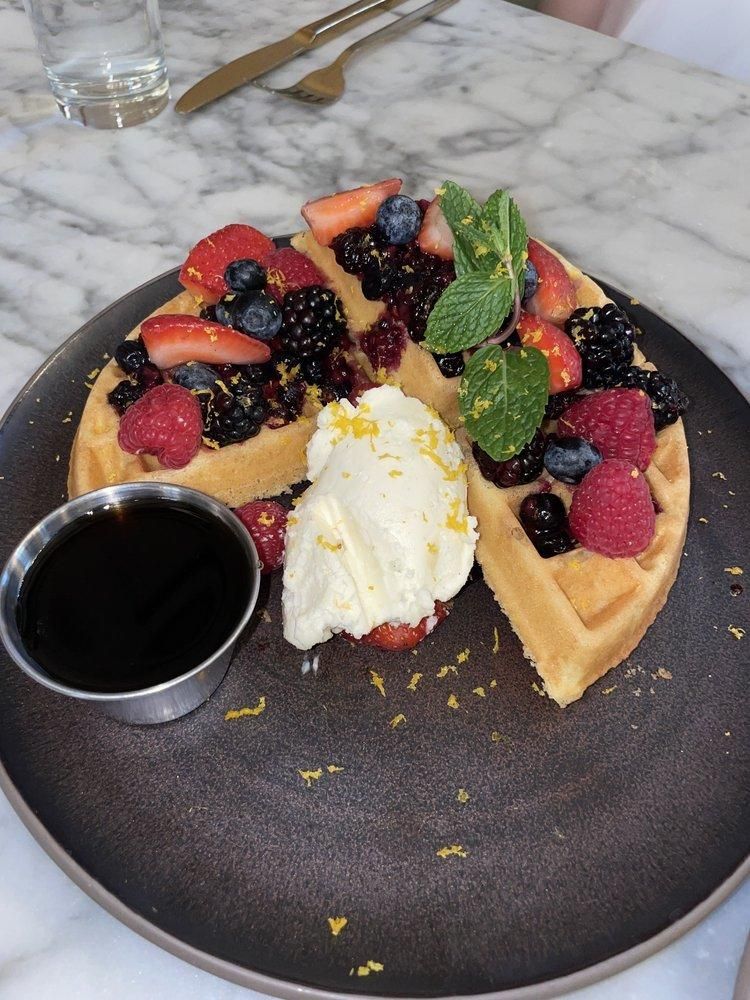 Waffles & Berries dish