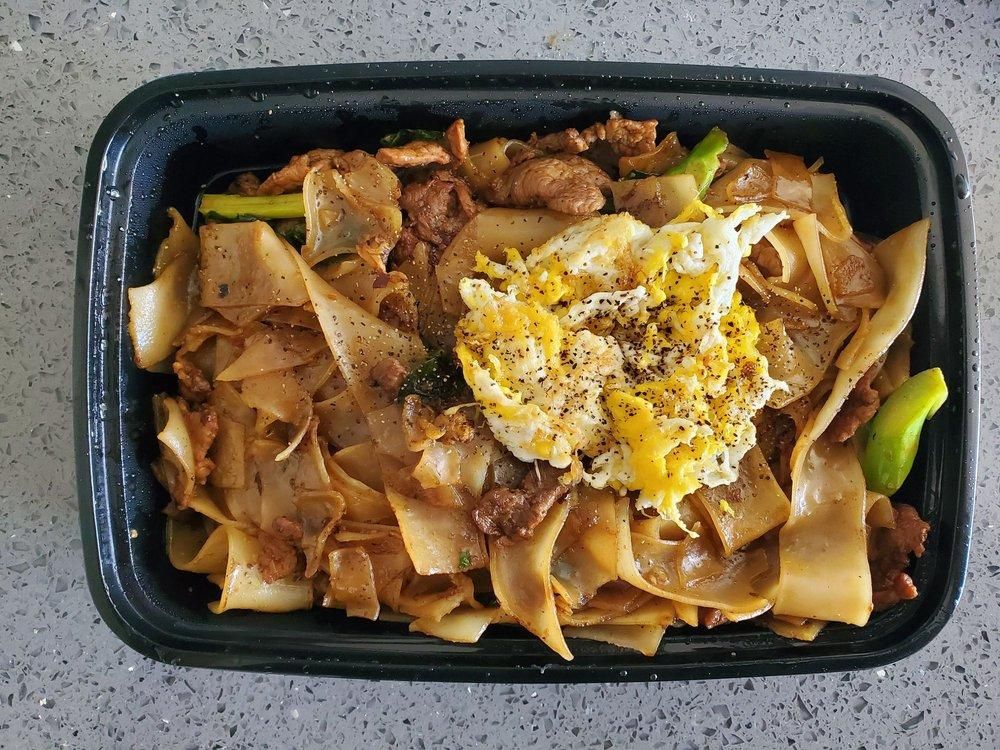 Pad See Ew dish