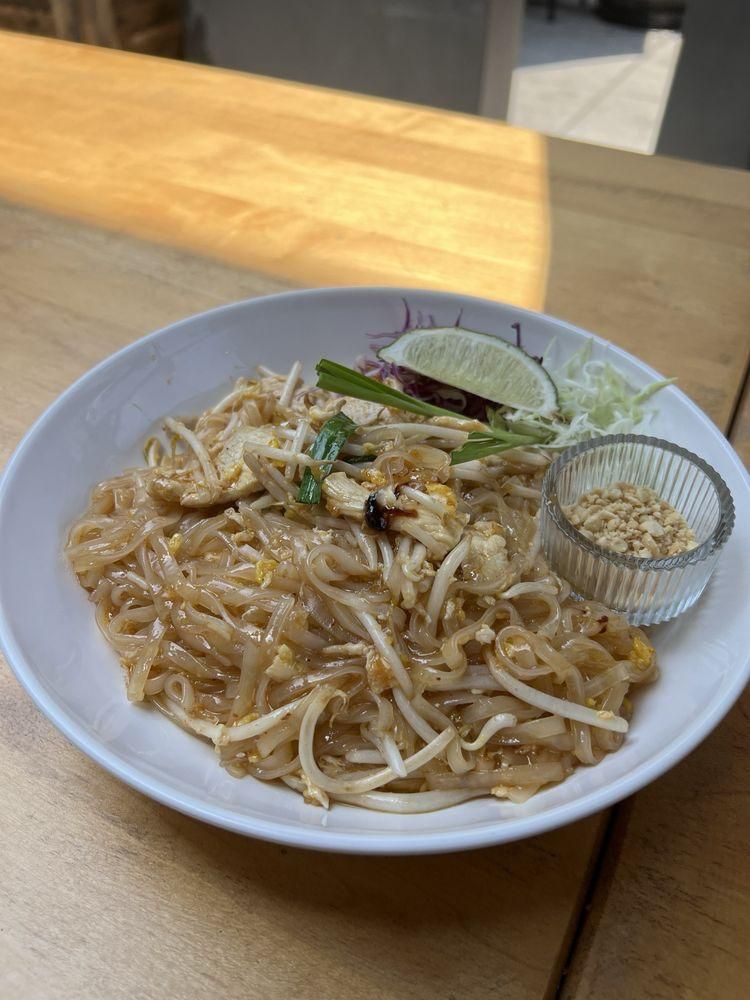 Pad Thai dish