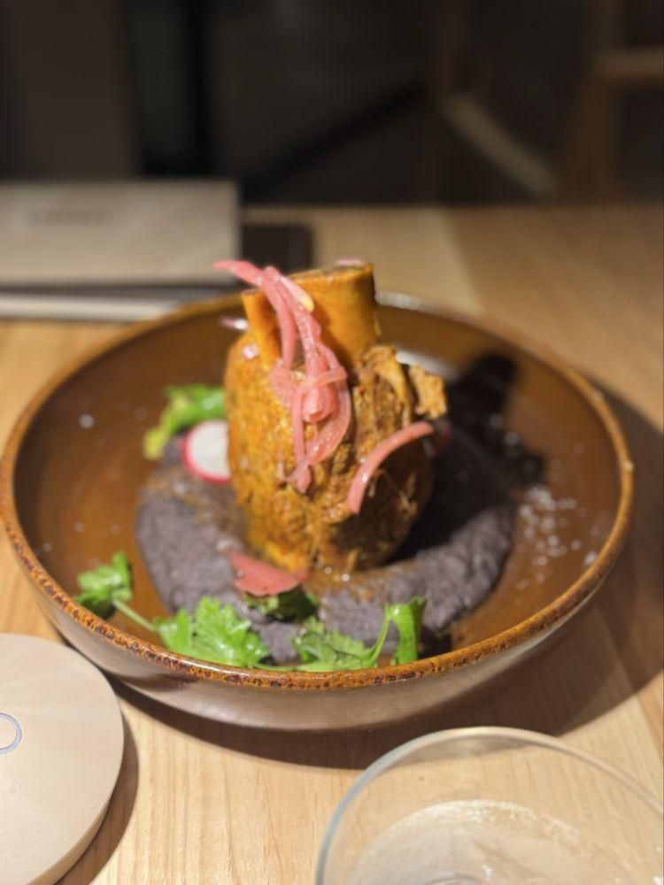 Pulpo Enamorado dish