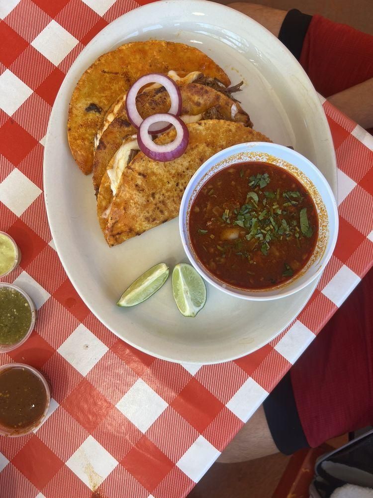 Quesabirria dish