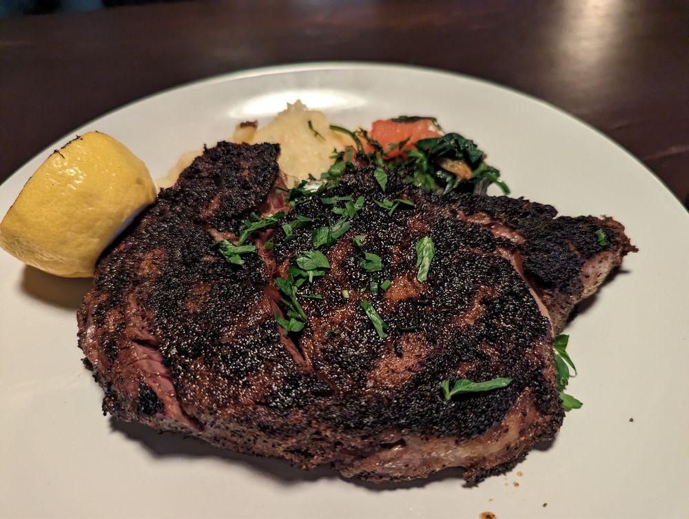 Steaks dish
