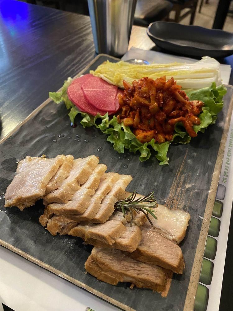 Boiled Pork Belly Set dish
