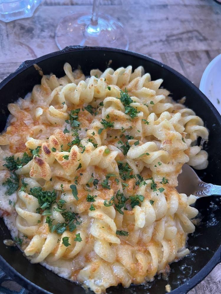 Mac & Cheese dish