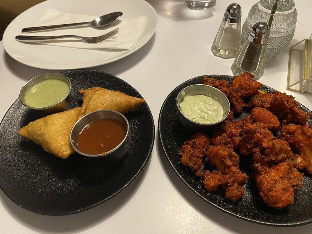 Samosas dish