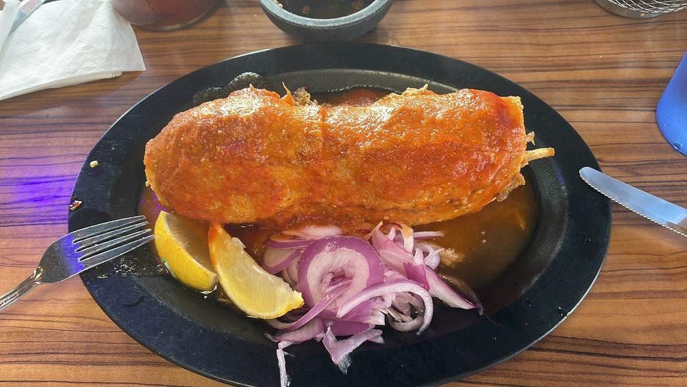 Tortas Ahogadas dish