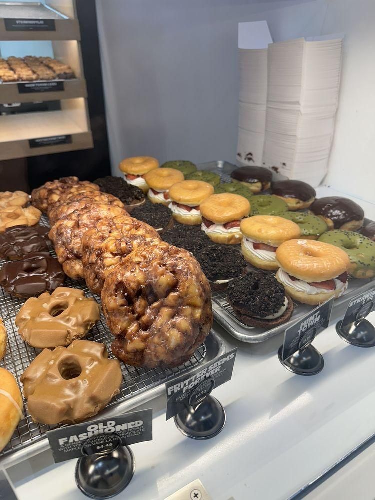 Donuts dish