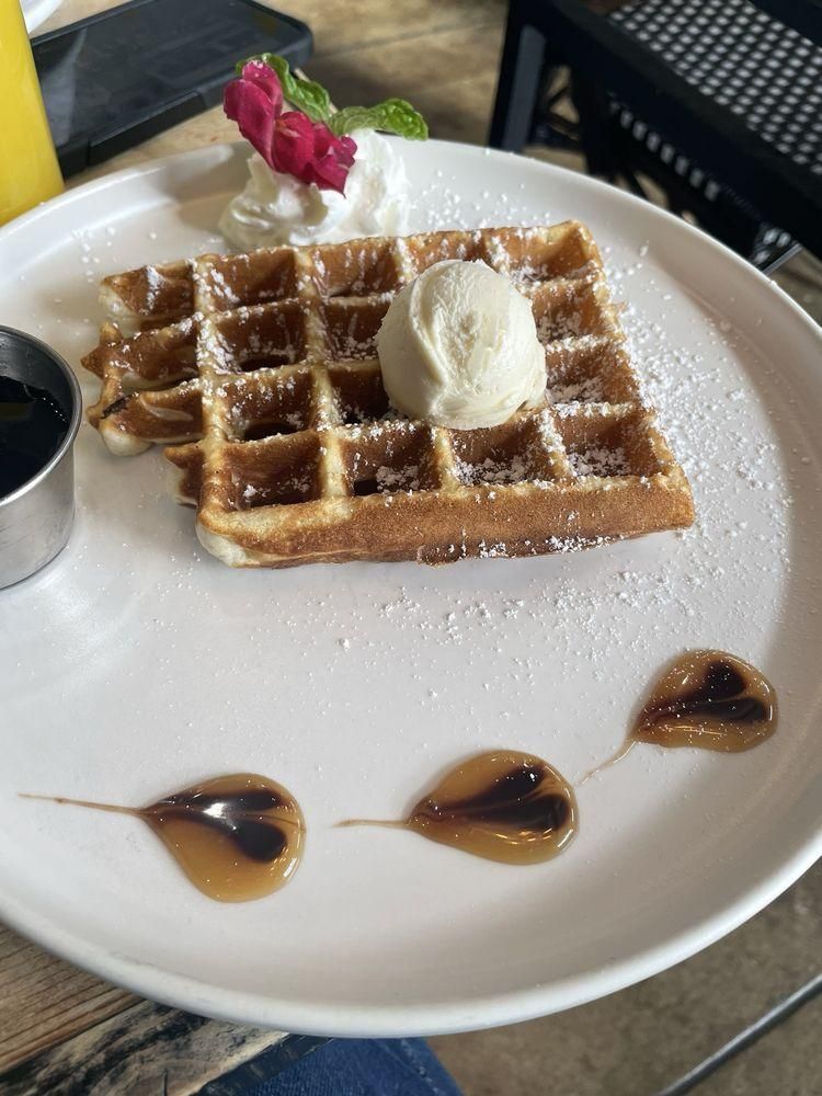 Waffles dish