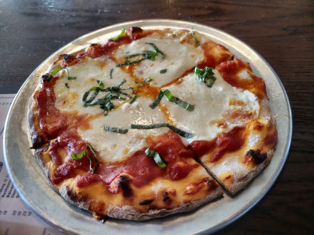 Pizza dish