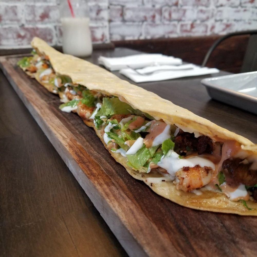 Machete Surf & Turf dish