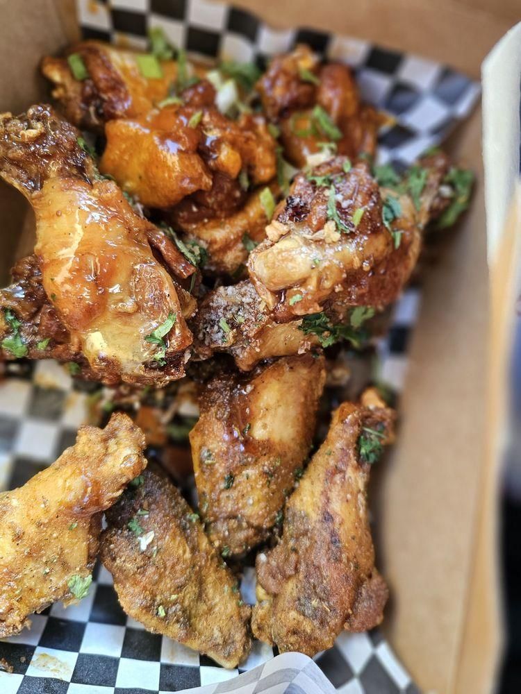 Wings dish