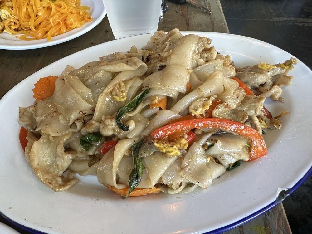 Pad Kee Mao dish