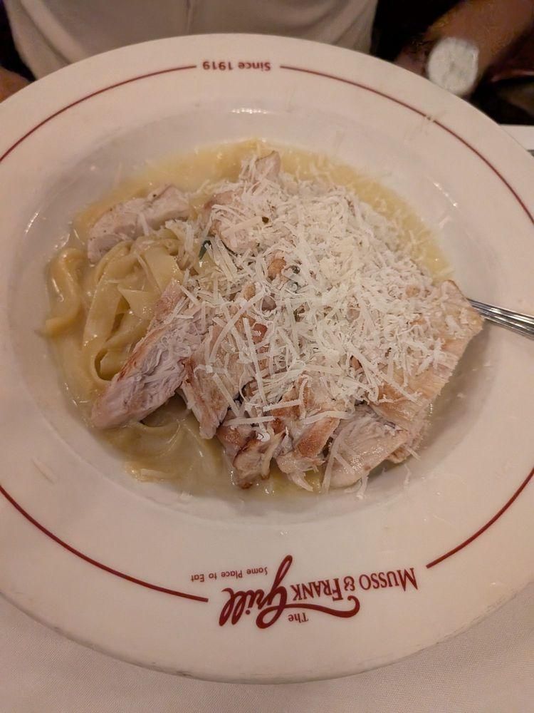 Fettuccine Alfredo dish