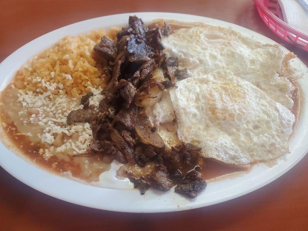 Chilaquiles dish
