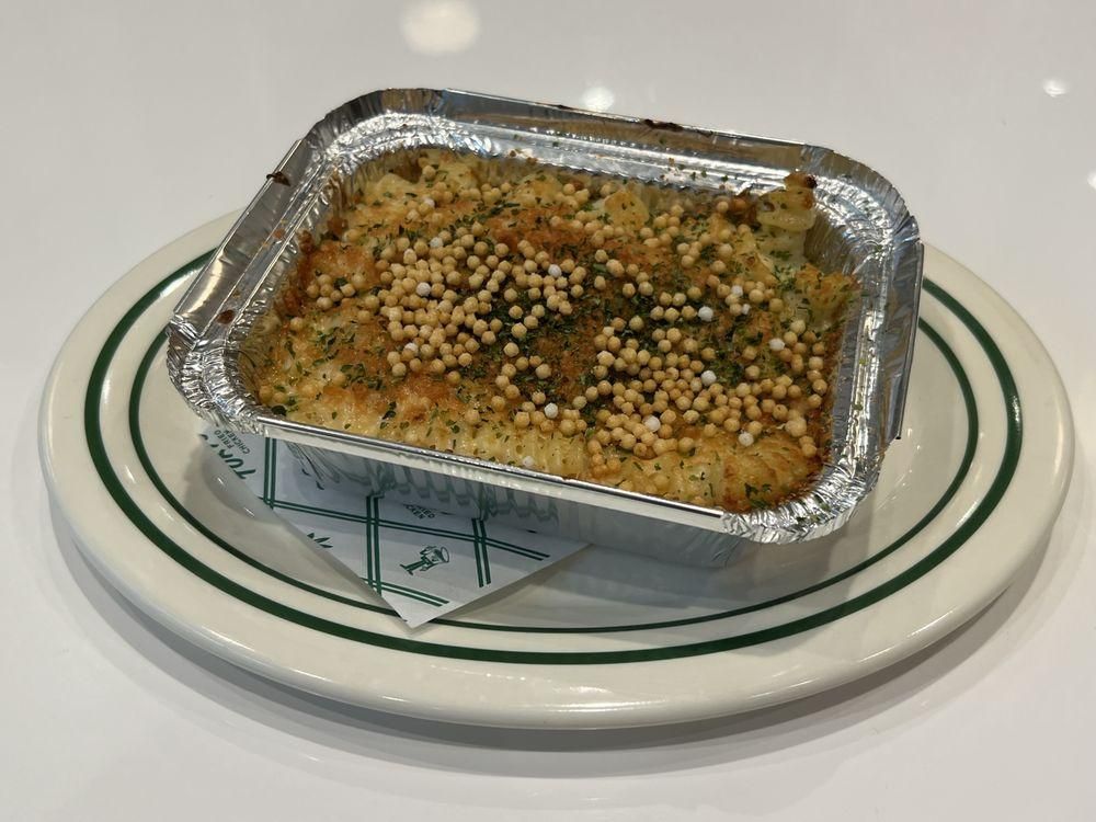 Mac & Cheese dish