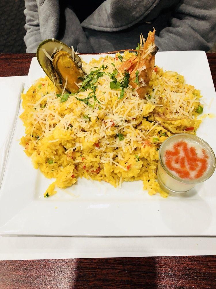 Arroz Con Mariscos dish