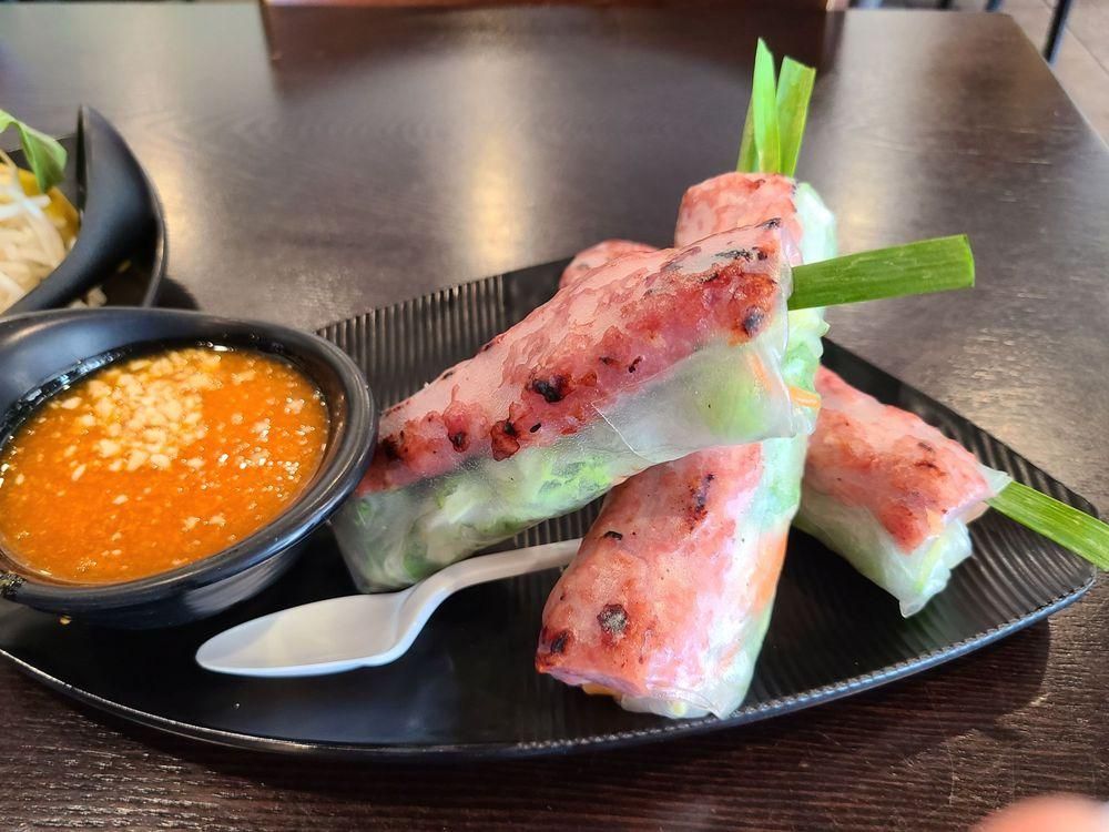Nem Nuong Cuon dish