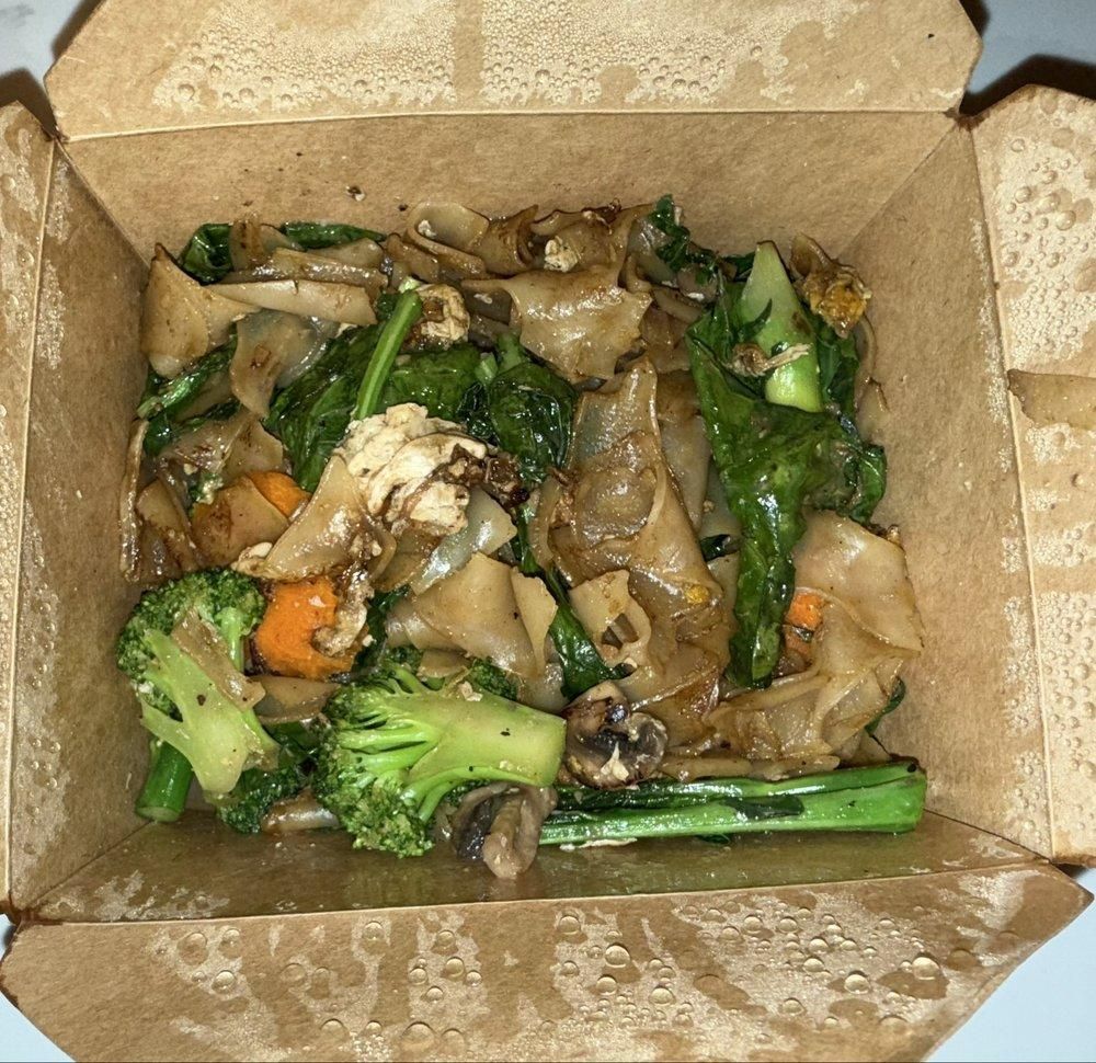 Pad See Ew dish