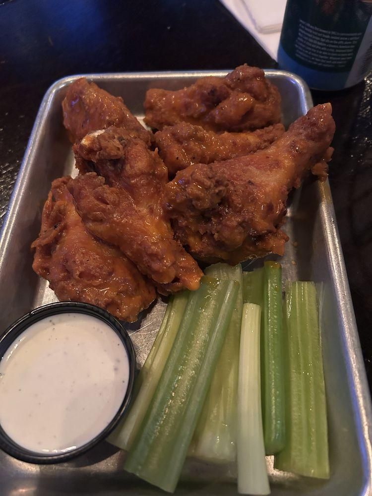 Wings dish