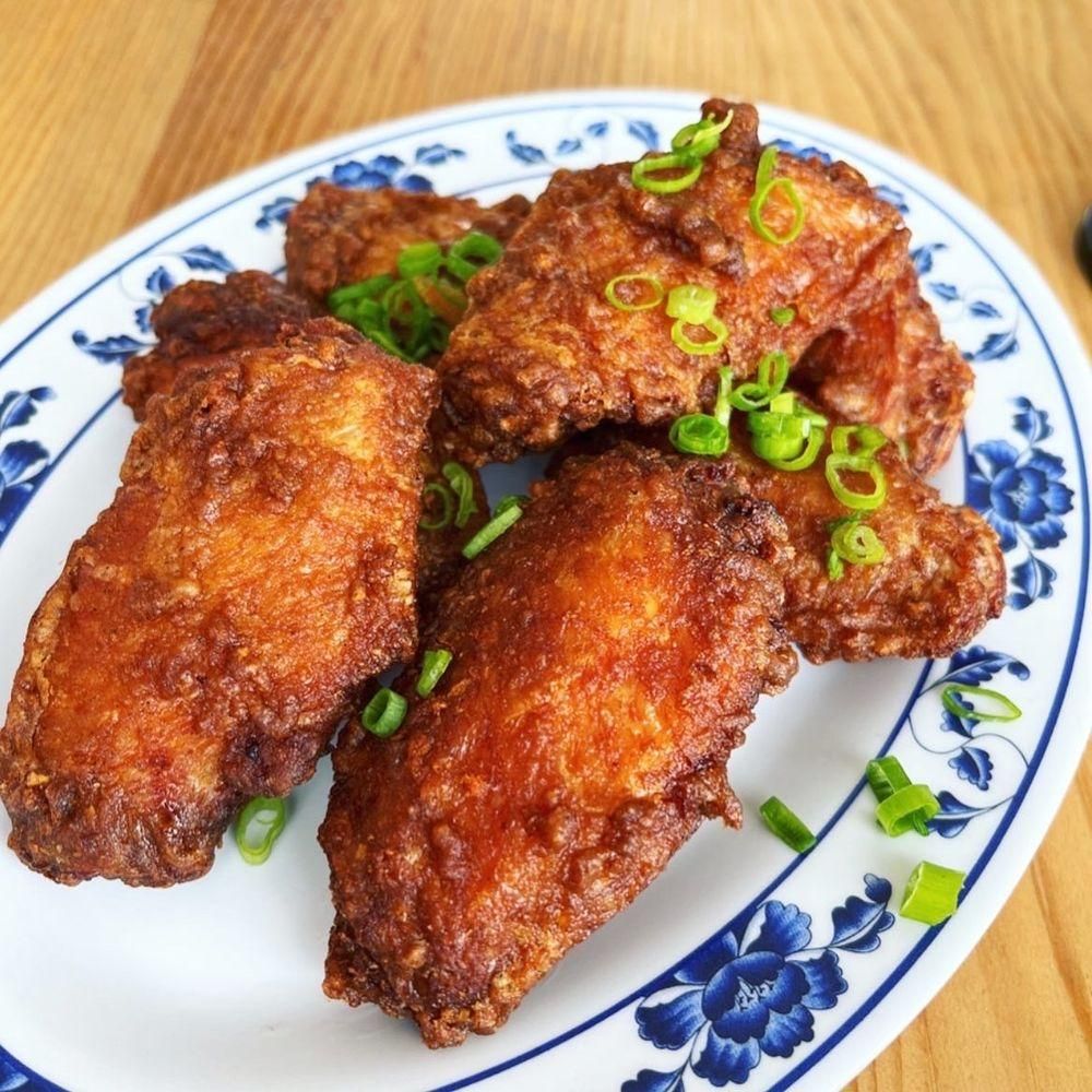 Momma Fong's Five Spice Chicken Wings dish