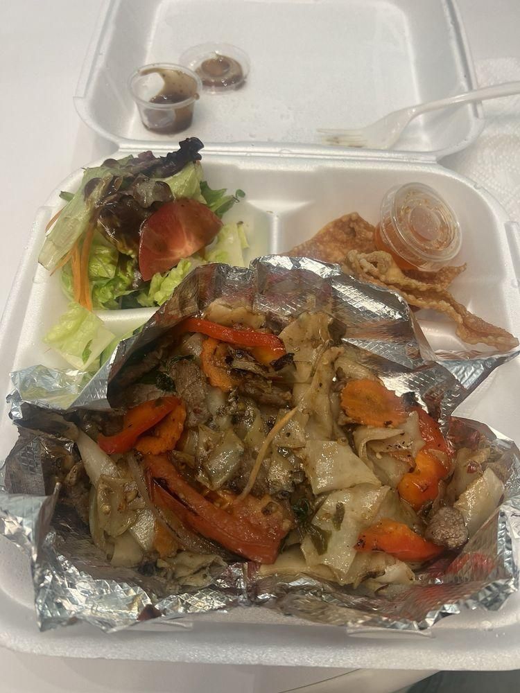 Drunken Noodles dish
