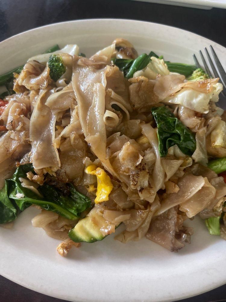 Pad See Ew dish