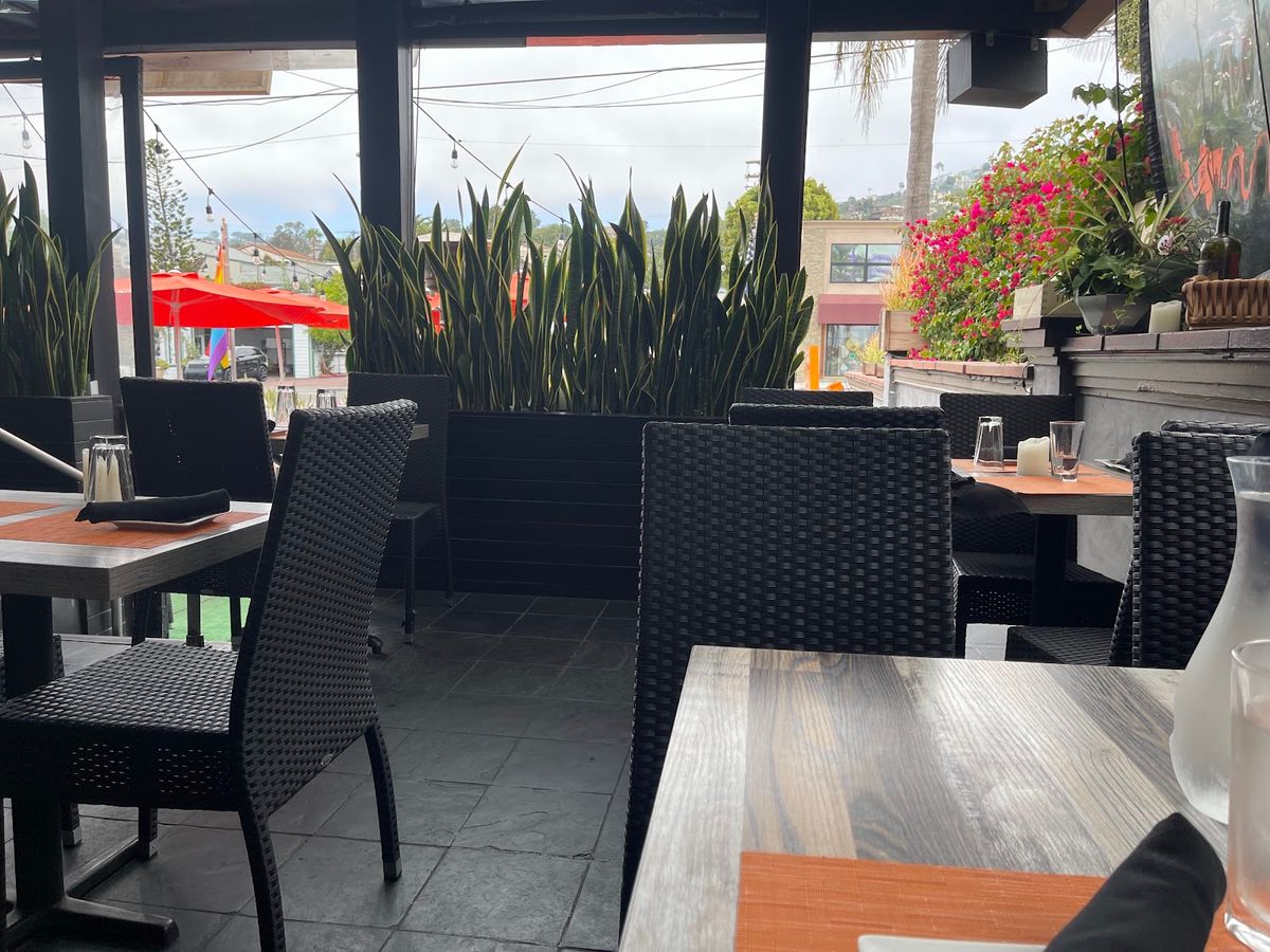 Laguna Beach - Maro Wood Grill restaurant
