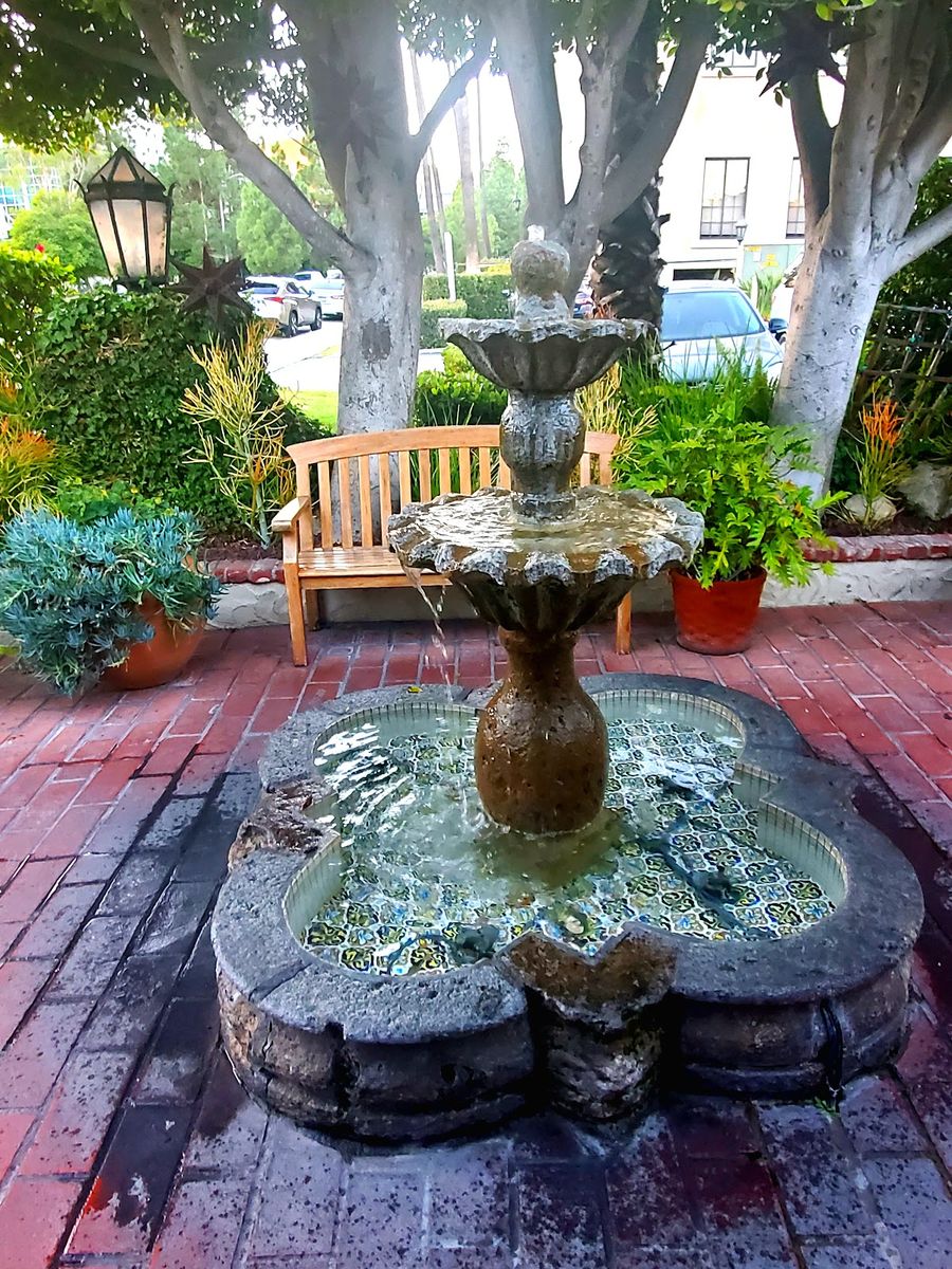 Rolling Hills Estates - The Original Red Onion restaurant