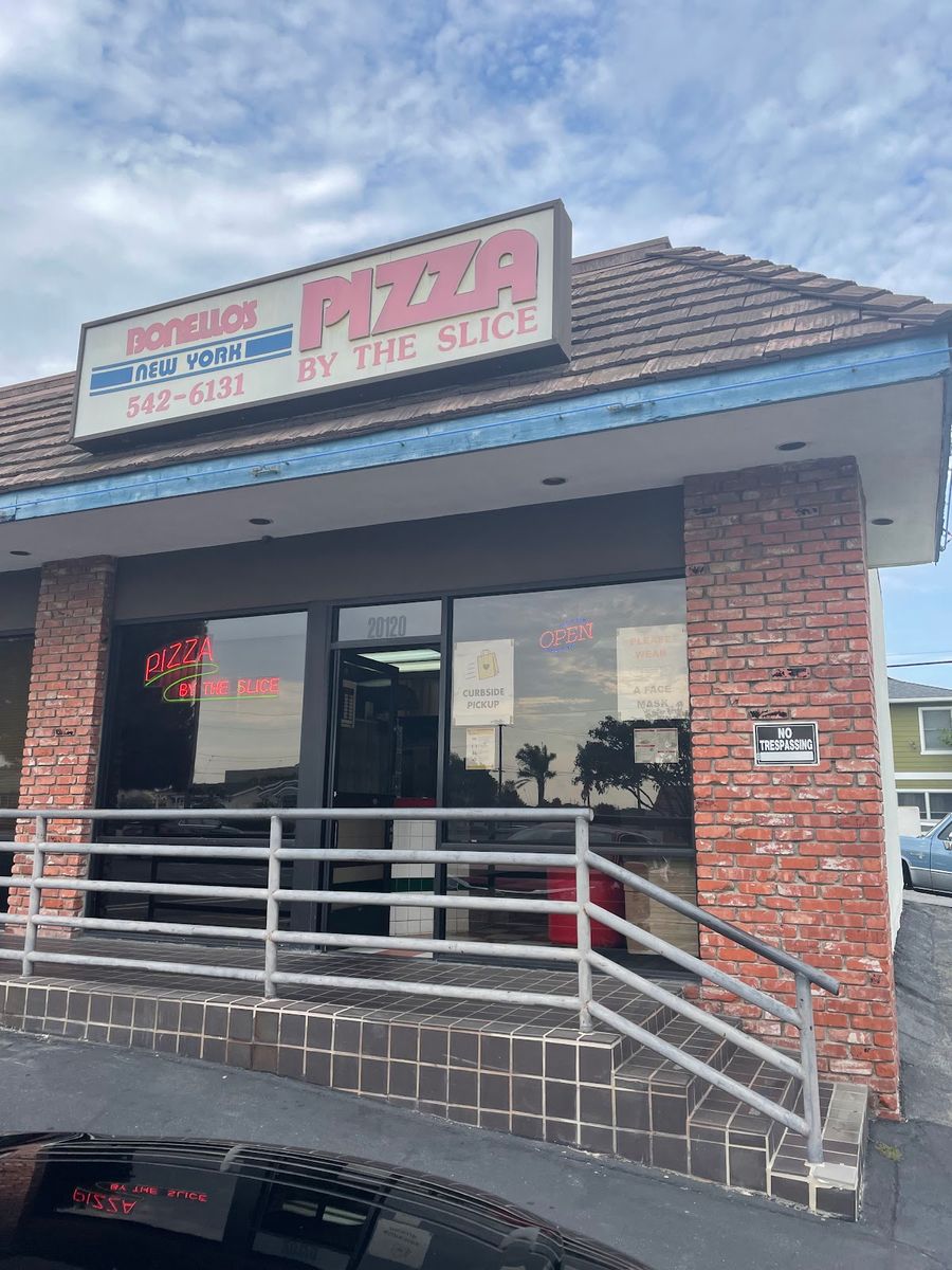 Torrance - Bonello's New York Pizza restaurant