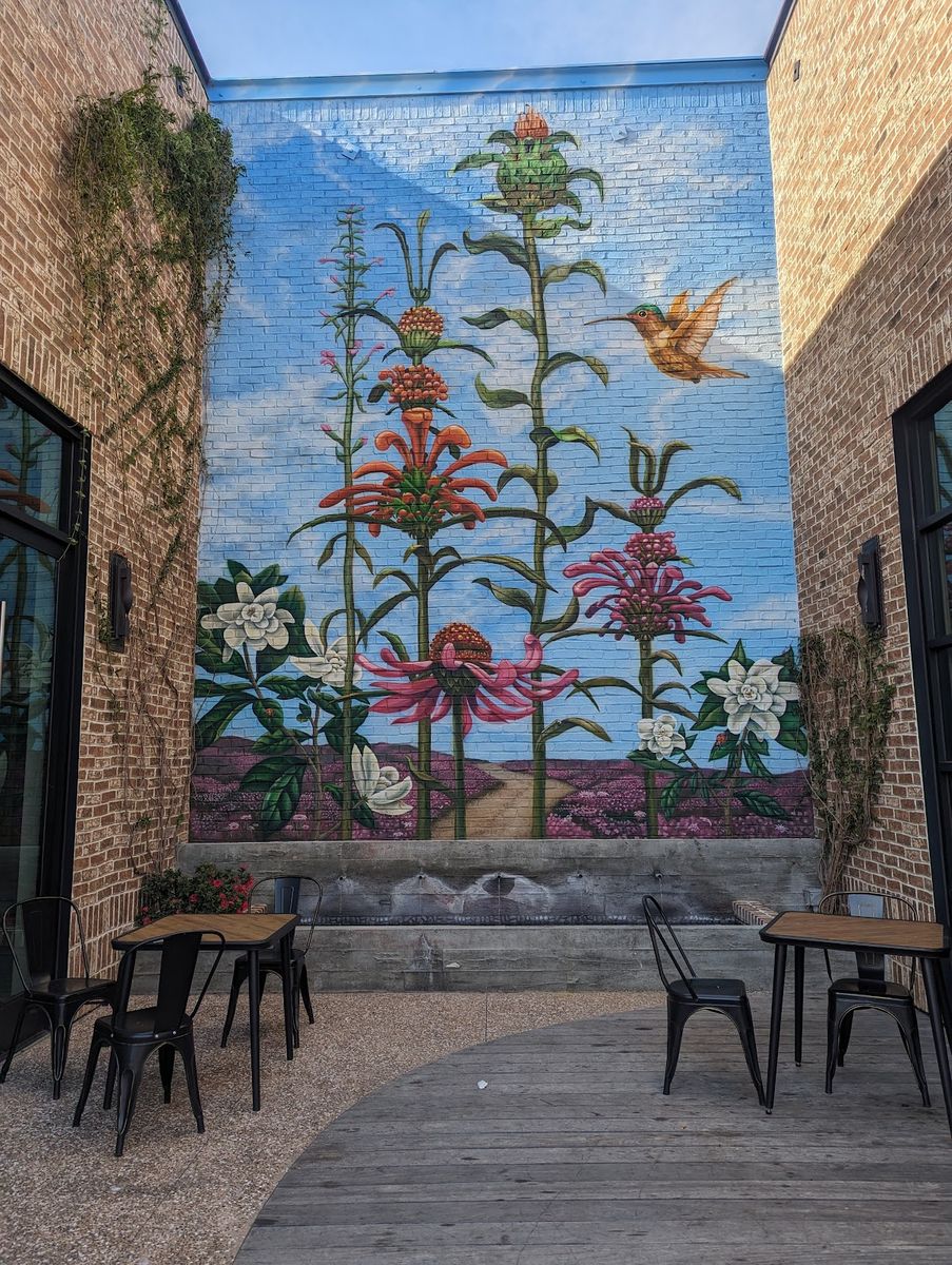 Newport Beach - C'est Si Bon Bakery restaurant