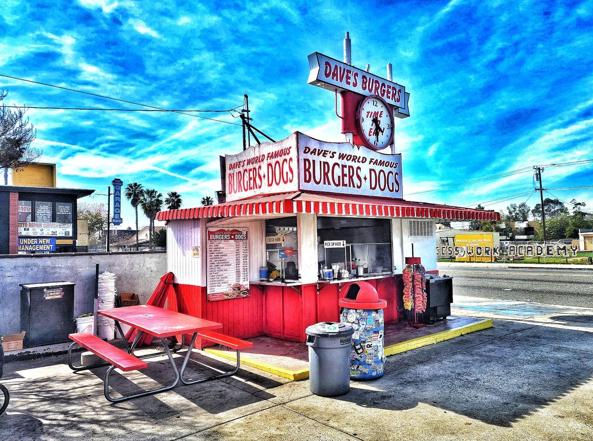 Long Beach - Dave's Burgers restaurant