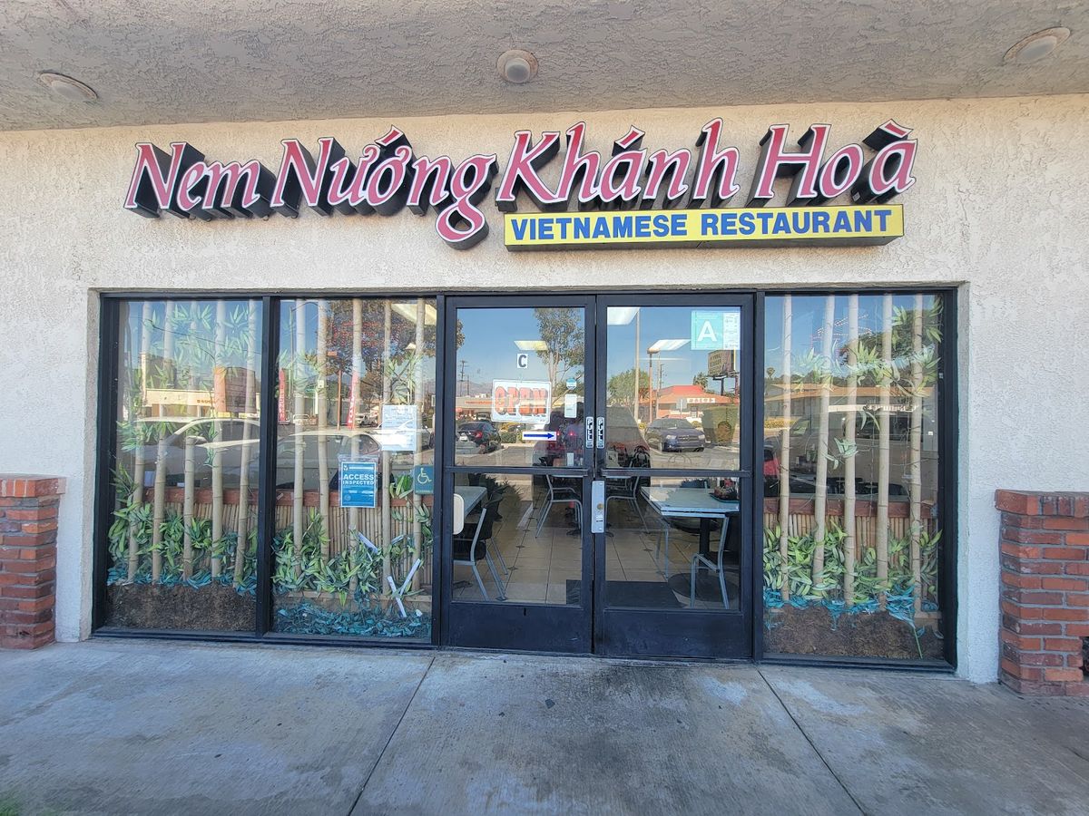 Alhambra - Nem Nướng Khánh Hoà restaurant