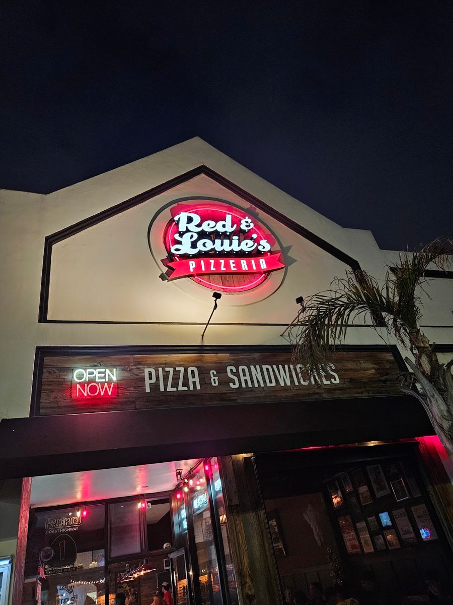 Hermosa Beach - Red & Louie's Pizzeria restaurant