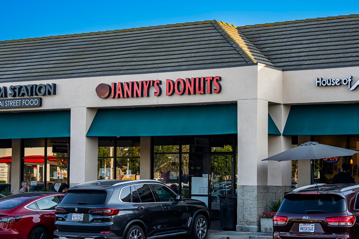 Irvine - Jannys Donuts restaurant