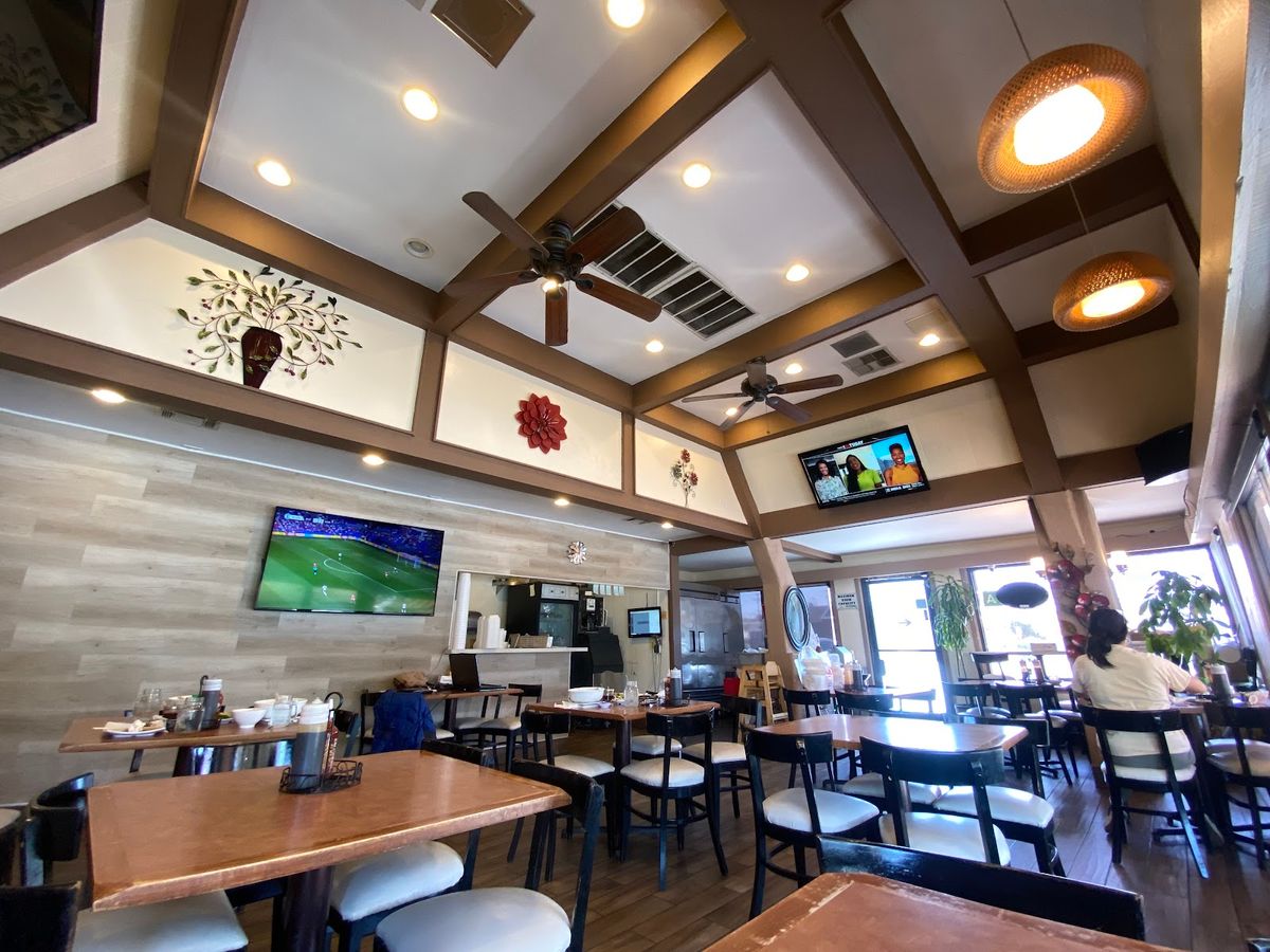 Baldwin Park - Red Top Kitchen Noodle House restaurant