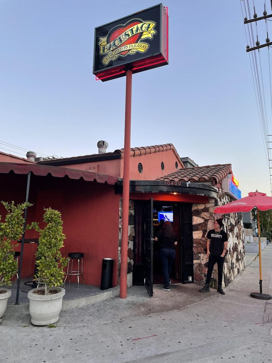 Culver City - Backstage Bar & Grill restaurant