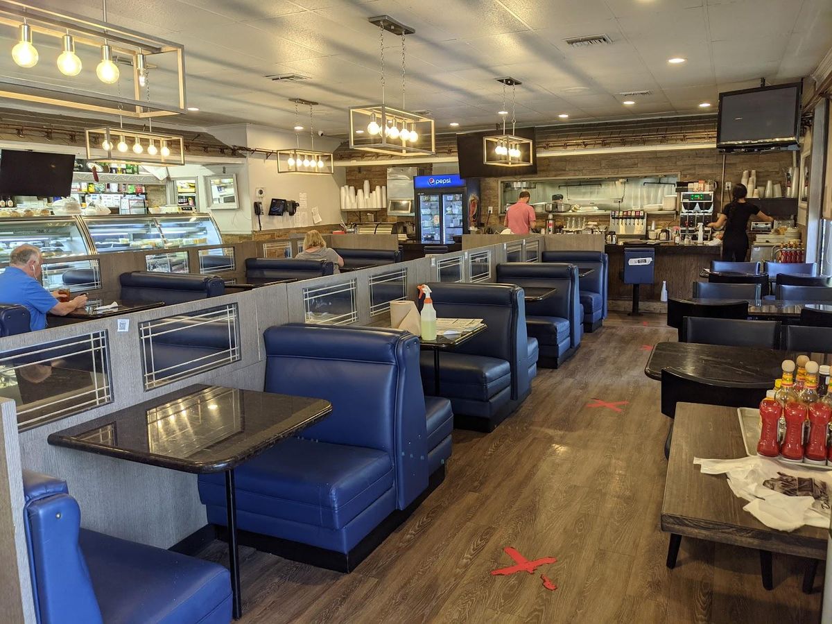 Los Angeles - Frank’s Weiler’s Deli & Catering restaurant