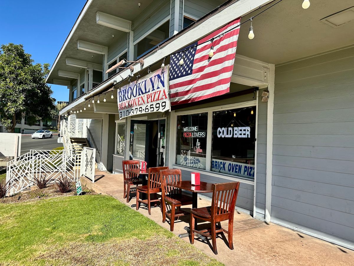 Manhattan Beach - Brooklyn Brick Oven Pizza restaurant