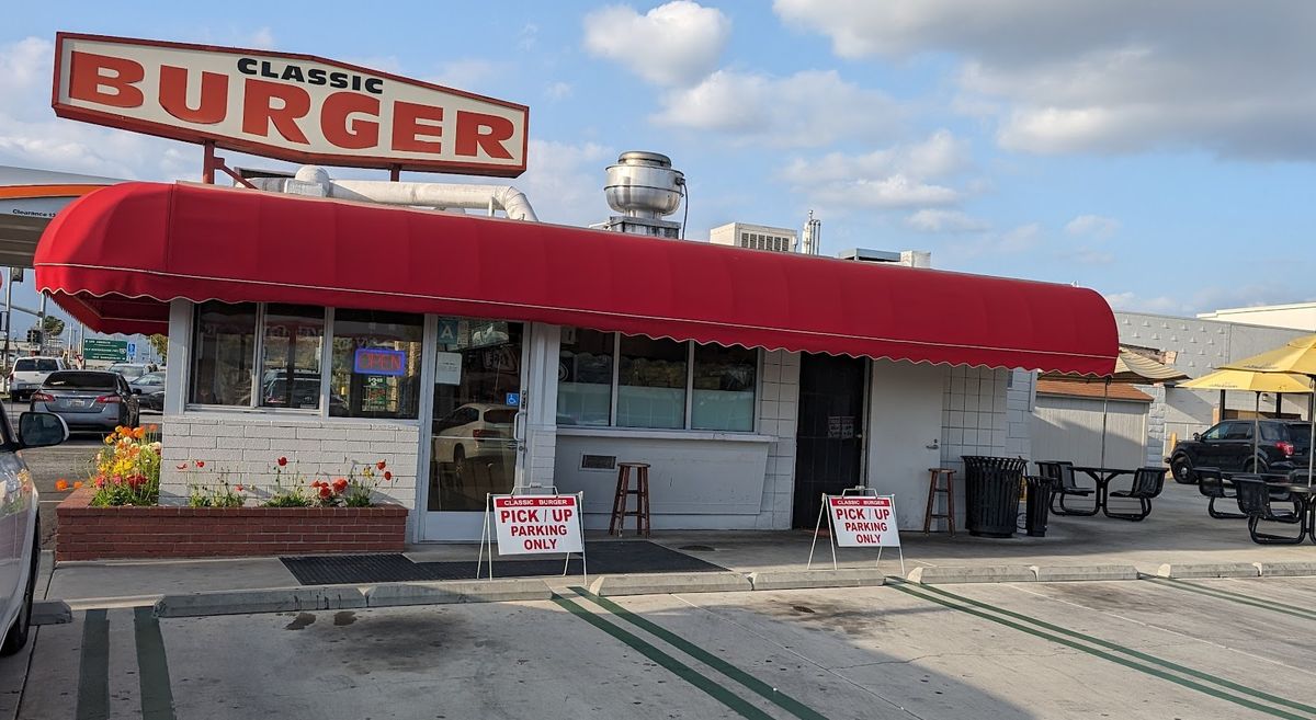West Covina - Classic Burger restaurant