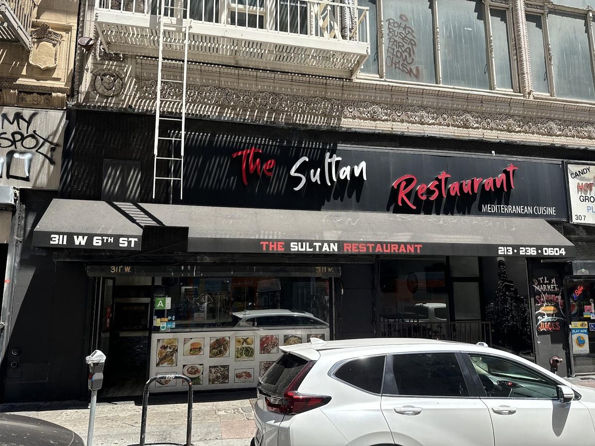 Los Angeles - The Sultan Chicken restaurant