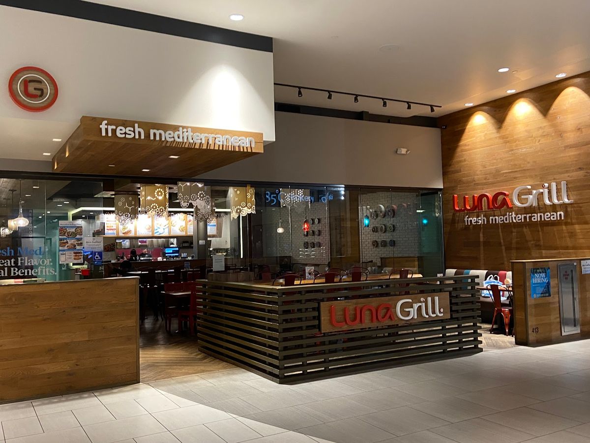 Torrance - Luna Grill Del Amo Fashion Center restaurant