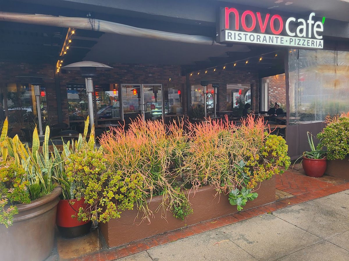 Burbank - Novo Cafe restaurant