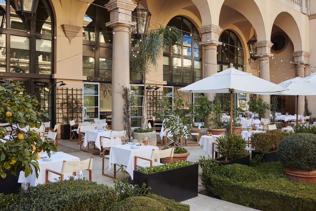 Beverly Hills - The Terrace restaurant