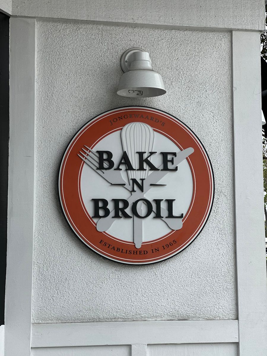 Long Beach - Jongewaard's Bake n Broil restaurant